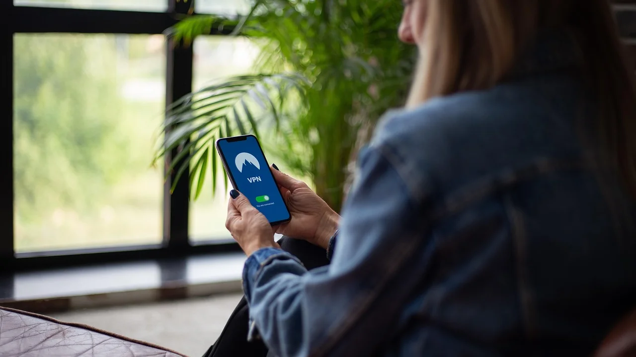 Celular Android criando uma rede Wi-Fi para outros dispositivos