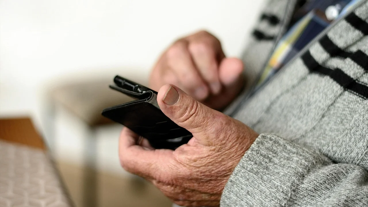 Cuidados com dados pessoais ajudam a prevenir golpes