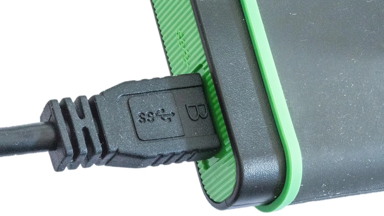 Transferência de arquivos para pendrive após formatação