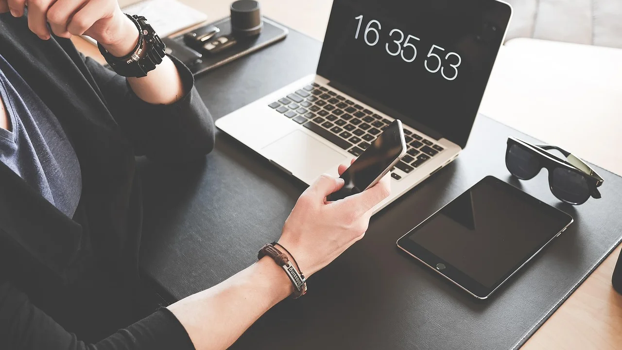 Tela de configurações de data e hora no Windows 11