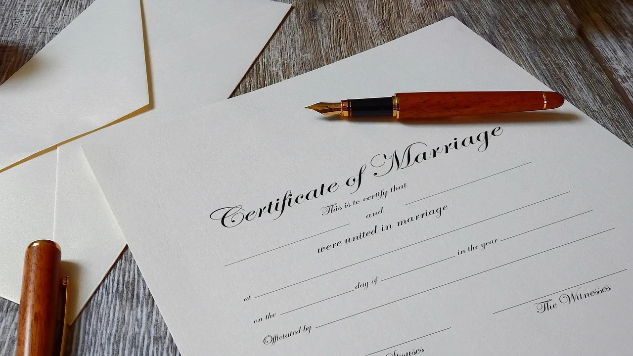 Certidão de casamento usada para comprovar o registro civil
