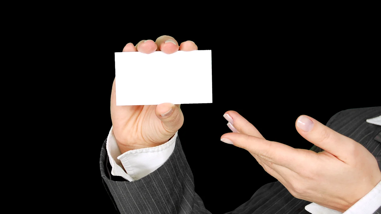 Carteira de Identidade Nacional com CPF como número de identificação